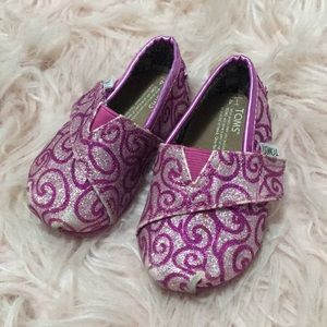 Baby girl pink Toms